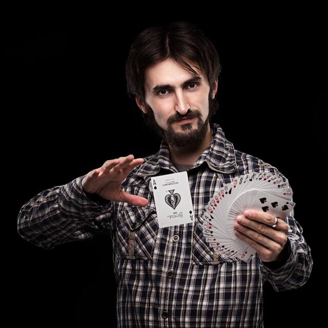 Magician - illusionist